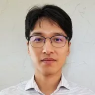 ★S3_Dong Seup Lee_bio_DSL.jpg