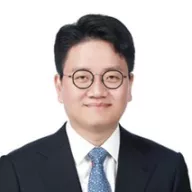 Eung Chang Lee