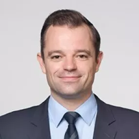 ★EU_Jerome Hull_Biography_SK2024.jpg